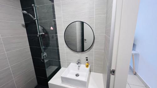 Ένα μπάνιο στο Trion KL Premium Residence
