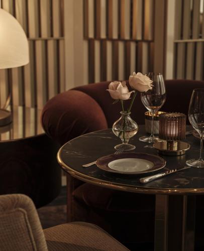 The Chancery Rosewood photo 48