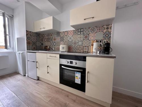 Appartement rénové Vieux Nice