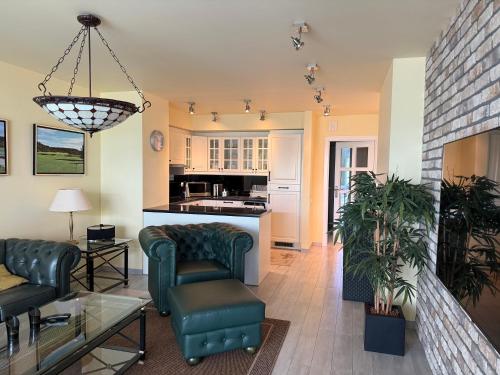 Küche/Küchenzeile in der Unterkunft Apartament Kalinowo Golf - salon z opcją spania, kuchnia i 2 sypialnie, 1-6 osób
