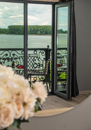 Balkoni atau teres di Danubius View - Luxury Hotel and Hall