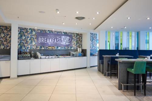 Foto dalla galleria di Premier Inn Würzburg a Würzburg