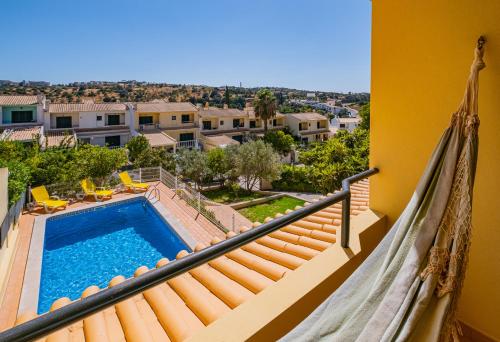Retiro dos Calicos by Dreamplaces