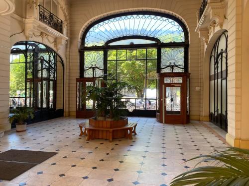 Η πρόσοψη ή η είσοδος του Studio dans l'ancien Palace du Mont-Dore