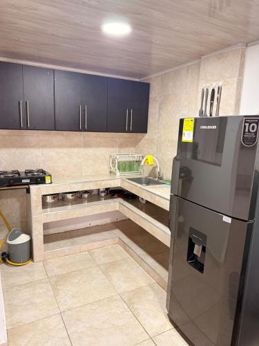 Una cocina o zona de cocina en Pandora house
