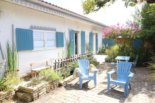 gîte les2minettes au bout de la rue à 600m c'est la mer !