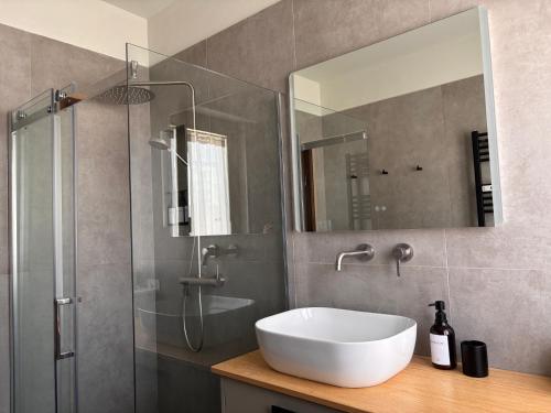 Navigli & Tortona Design District luxury apartment