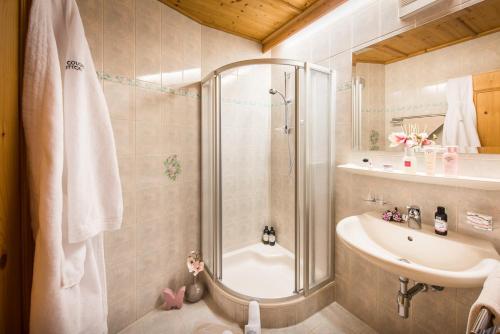Kúpeľňa v ubytovaní Appartementhaus Alpenrose