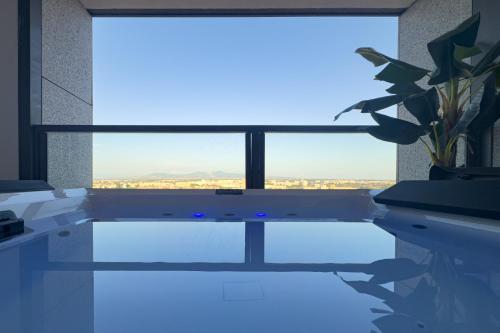 SKY27 Executive Luxury Terrace