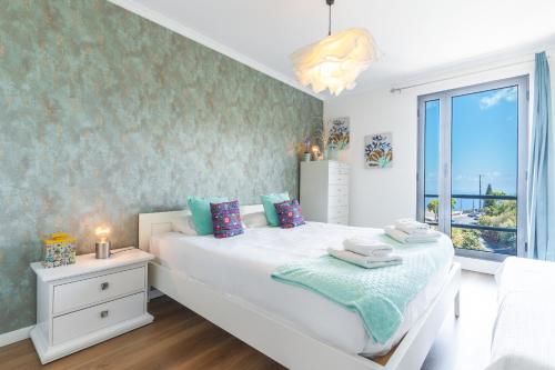 Vista Mar by Atlantic Holiday