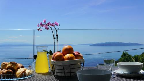 Val Apartment - Four Seasons Escape in Opatija Hillside