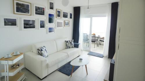 Val Apartment - Four Seasons Escape in Opatija Hillside