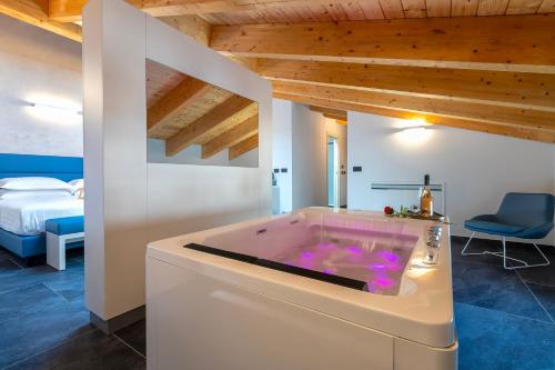Φωτογραφία από το άλμπουμ του Mesbeglia Luxury Rooms στο Αλγκέρο