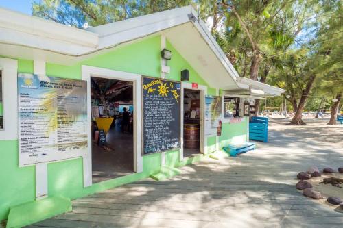 Φωτογραφία από το άλμπουμ του Sea Biscuit at The Sea Lodges σε Driftwood Village