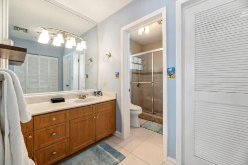 Ванная комната в Blue Vista Villa 5BR Sleeps 16