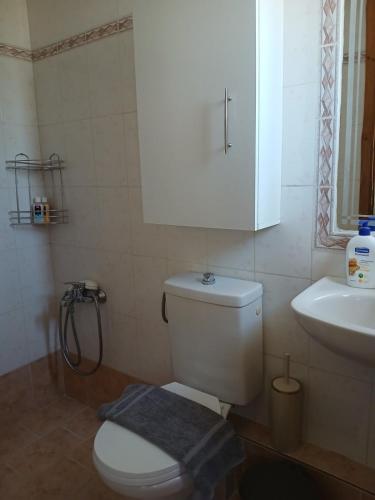 Ένα μπάνιο στο Deilino Apartment