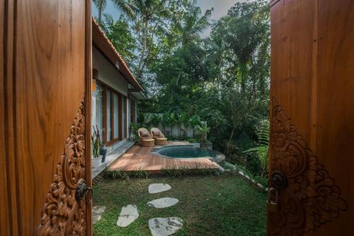 Κήπος έξω από το Shaka bali villa