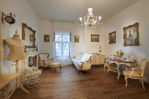 Χώρος καθιστικού στο Apartmán Mariam v Hellovom dome