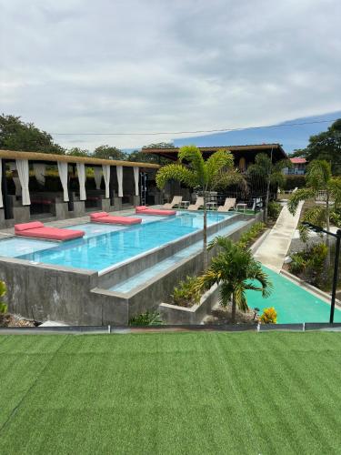 Eco Hotel La Colina Mirador Con aire acondicionado