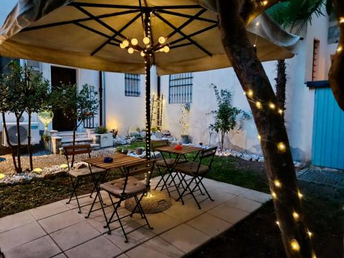 Un patio o zona al aire libre en Capitolium Ad