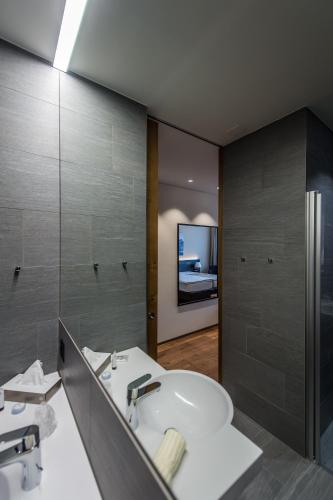Koupelna v ubytování Hotel one66 (free parking garage)