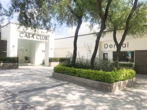 Gambar di galeri bagi Casa Familiar con Alberca en Privada, 5 min del Aeropuerto y Consulado Americano di Hermosillo