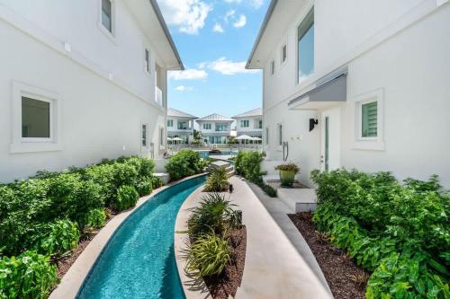 Kolam renang di atau dekat dengan Oceans 9 / LUXE 4 BR Villa