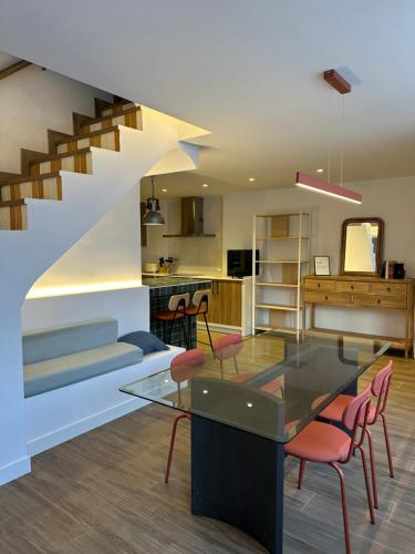 Casa con gran terraza privada