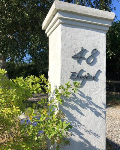 a sign for the hyundaiundaiundaiundaiundaiundaiundaiundaiundaiundaiundai at Ebogaard in Hillerød