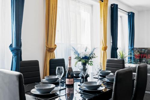 Luxury 2 Bed Apt Central Brighton The Lanes Sleeps 8 photo 15