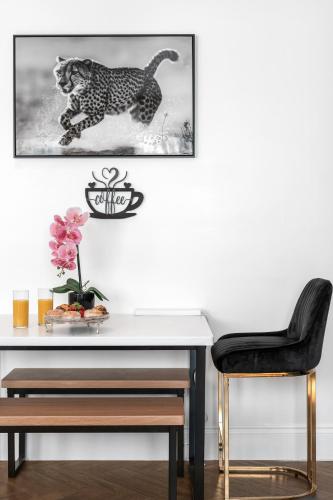 Luxury 2 Bed Apt Central Brighton The Lanes Sleeps 8 photo 14