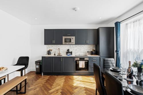 Luxury 2 Bed Apt Central Brighton The Lanes Sleeps 8 photo 5