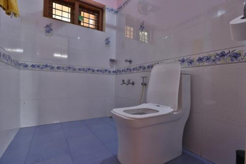 Un baño de Nutmeg Meadows