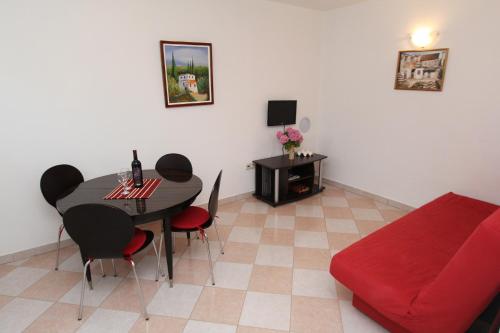 Imagem da galeria de Apartments Kala em Sveti Filip i Jakov