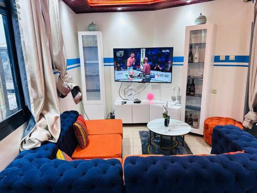 Furnished apartment located in Beedi