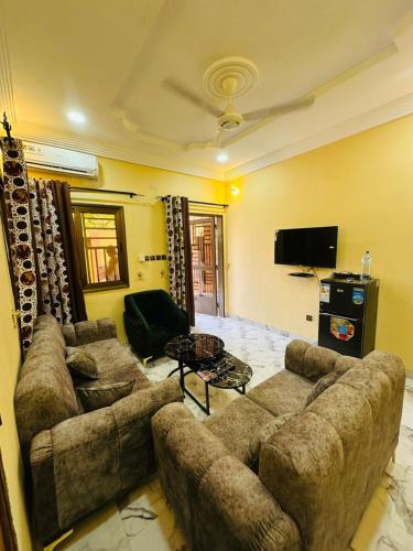 RESIDENCE PHs