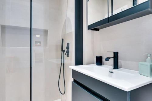Family Comfort Meets Modern style in Athens