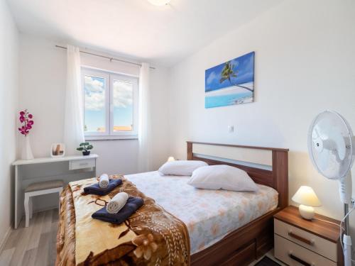 Voodi või voodid majutusasutuse Holiday Home in Smoljanci with Private Pool toas