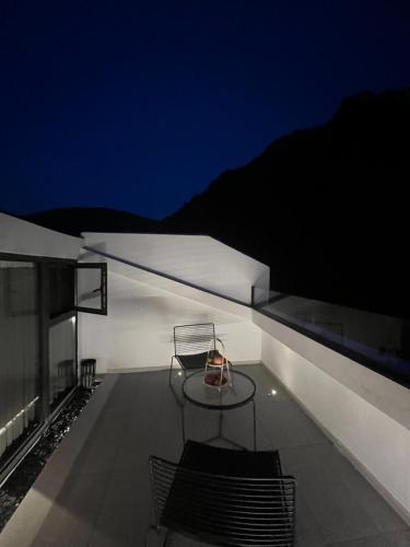 ゲストハウスから撮影された、または一般的な山の景色