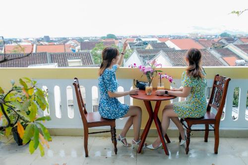 Balkón nebo terasa v ubytování THE VIEW HOMESTAY HỘI AN
