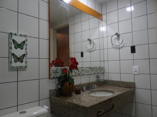 Koupelna v ubytování Apartamento Em Andar Alto com Vista Mar Meireles
