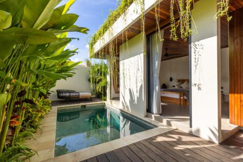 Πισίνα στο ή κοντά στο Meraki Lombok Villas