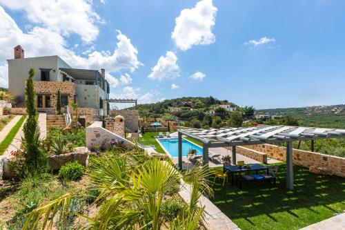 Πισίνα στο ή κοντά στο ERONDAS Cretan Country Villas