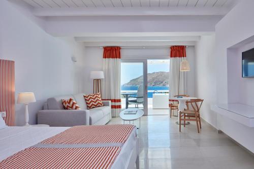Postel nebo postele na pokoji v ubytování Archipelagos Hotel - Small Luxury Hotels of the World