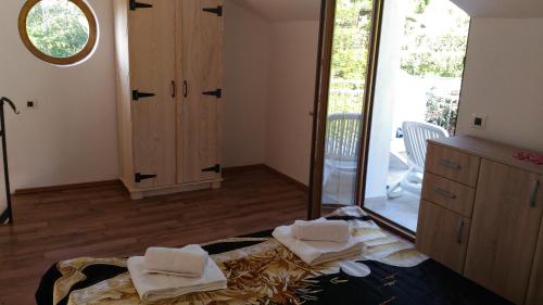 Fotografie z fotogalerie ubytování Apartment Mond v destinaci Virpazar
