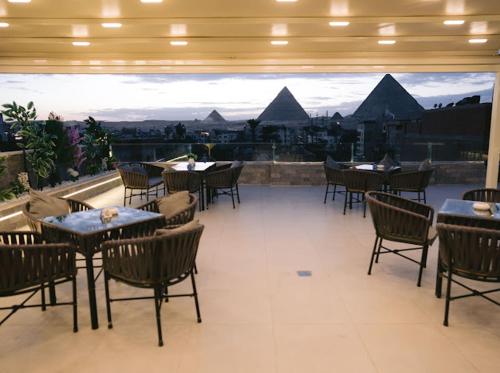 Fotografie z fotogalerie ubytování Tuya pyramids inn v Káhiře