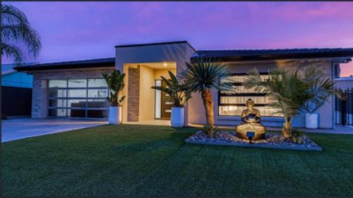 Κήπος έξω από το Your Luxury Getaway In The Heart Of Coffin Bay