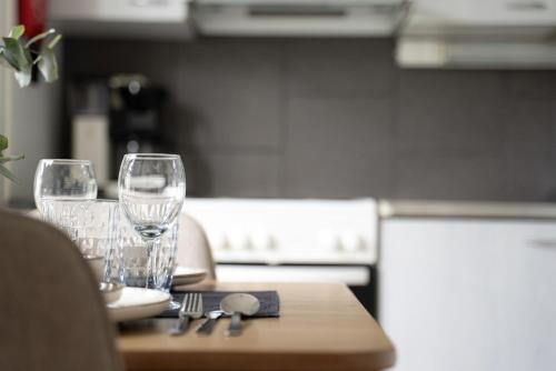 Η κουζίνα ή μικρή κουζίνα στο Idyllic studio for 4 guests in Pispala by Come in!