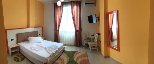 A room at Hotel Siklad