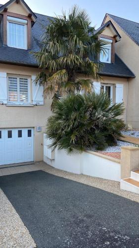 Maison type Villa avec Jacuzzi proche du circuit